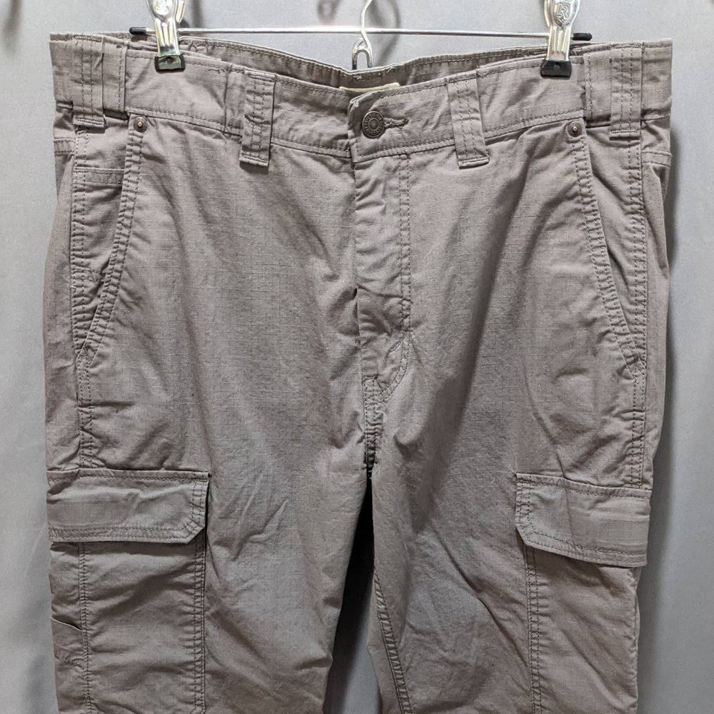 Levi's 541 Athletic Taper Cargo Pants 33X32